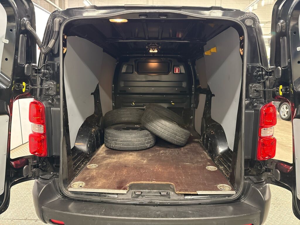 Opel Vivaro 2019 Musta