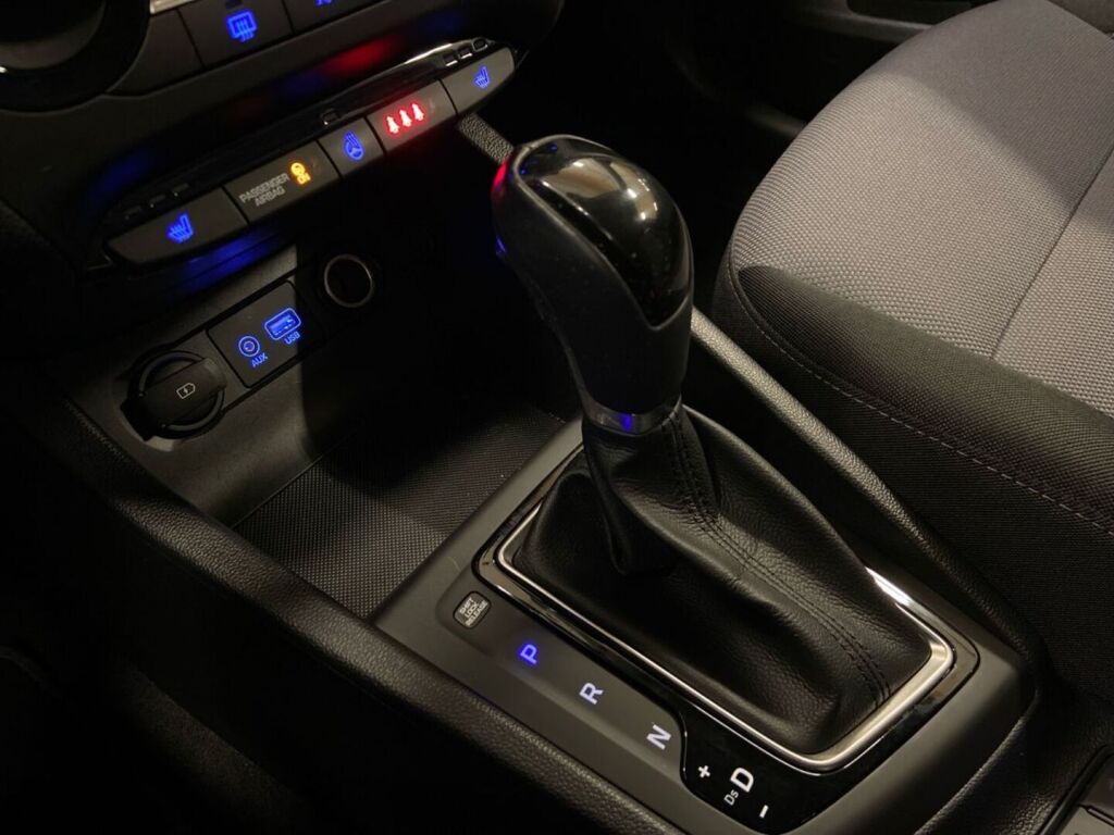 Hyundai i20 Active Cross 2019 Valkoinen