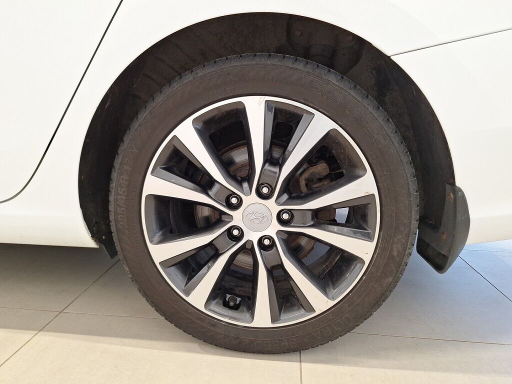 Hyundai i30 Wagon 2019 Valkoinen