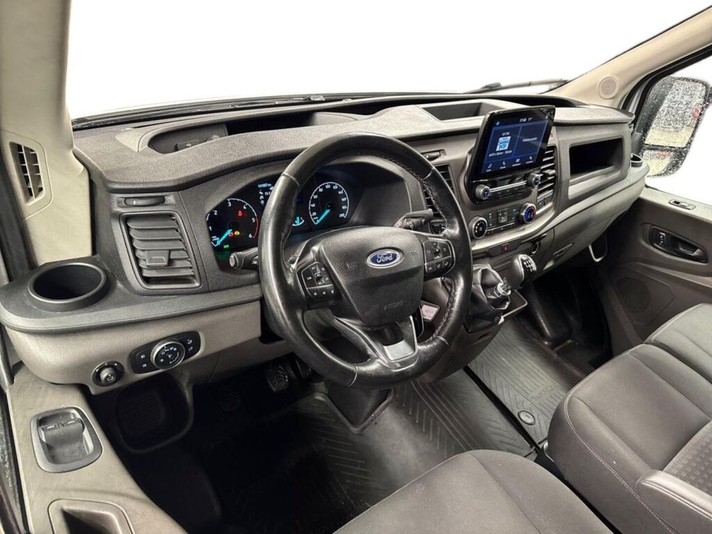 Ford Transit 2020 Valkoinen