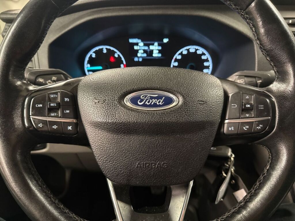 Ford Transit 2020 Valkoinen