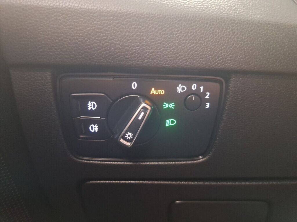 Volkswagen Passat 2016 Hopea