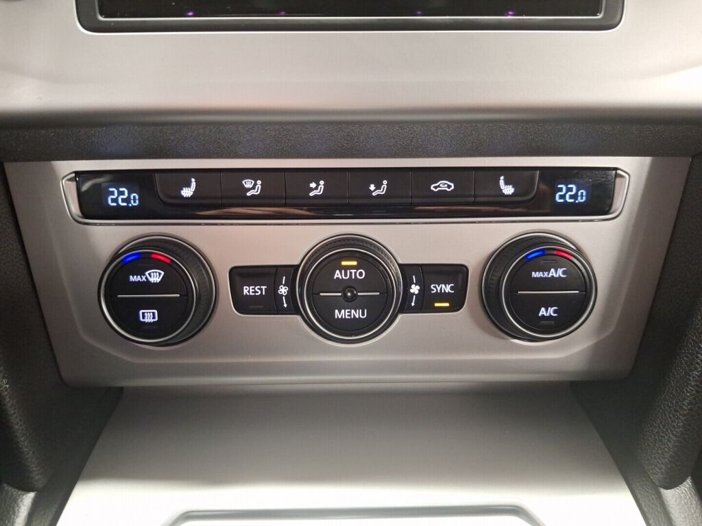 Volkswagen Passat 2016 Hopea
