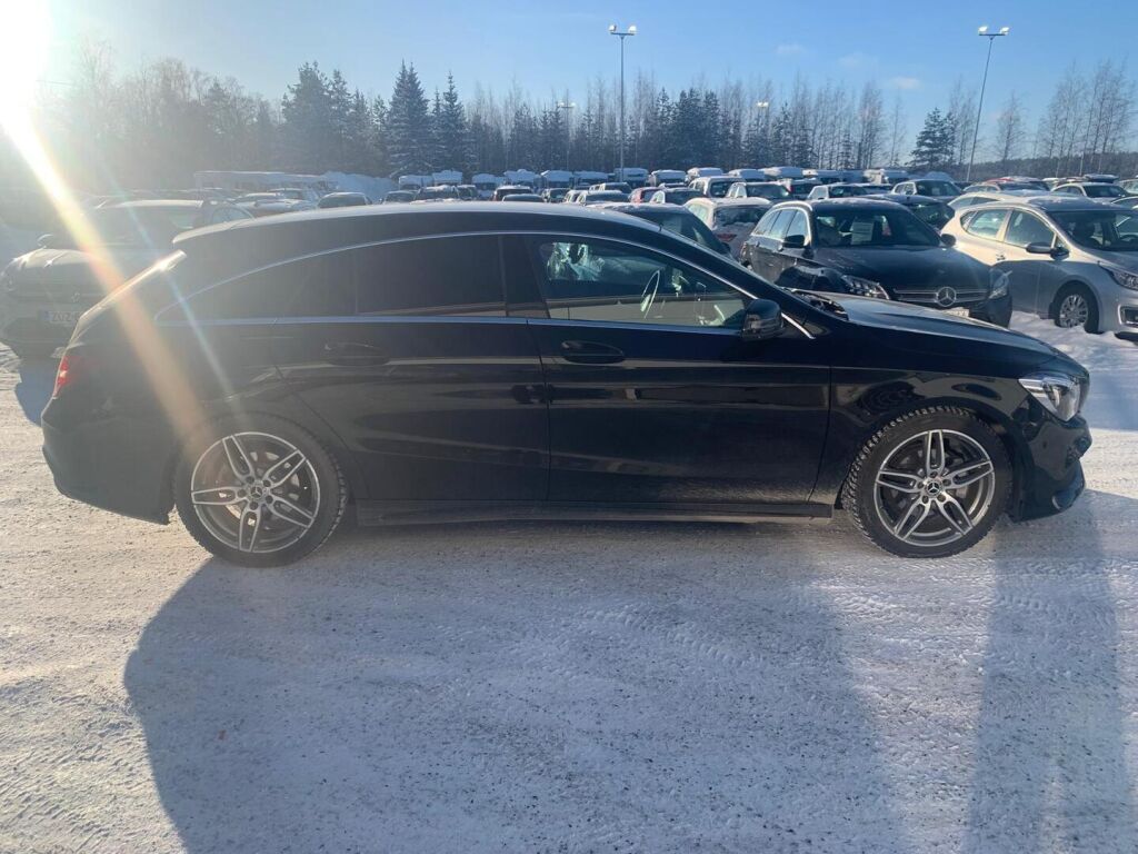 Mercedes-Benz CLA 2017 Musta