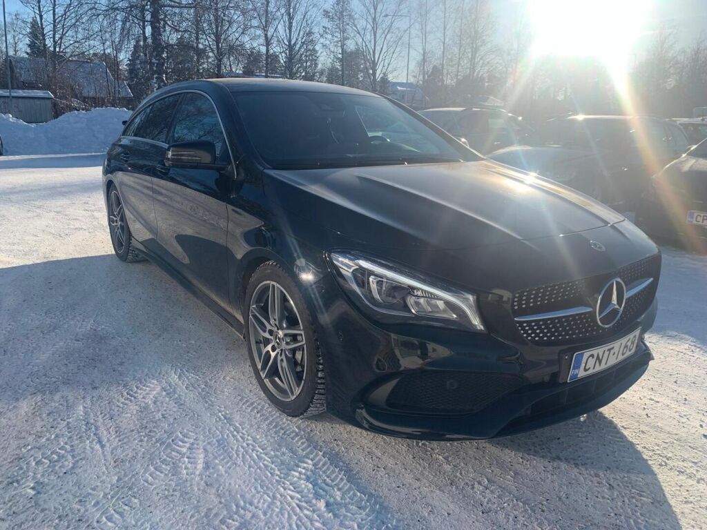 Mercedes-Benz CLA 2017 Musta