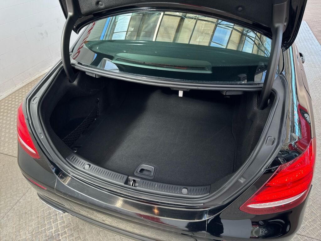Mercedes-Benz E 2019 Musta