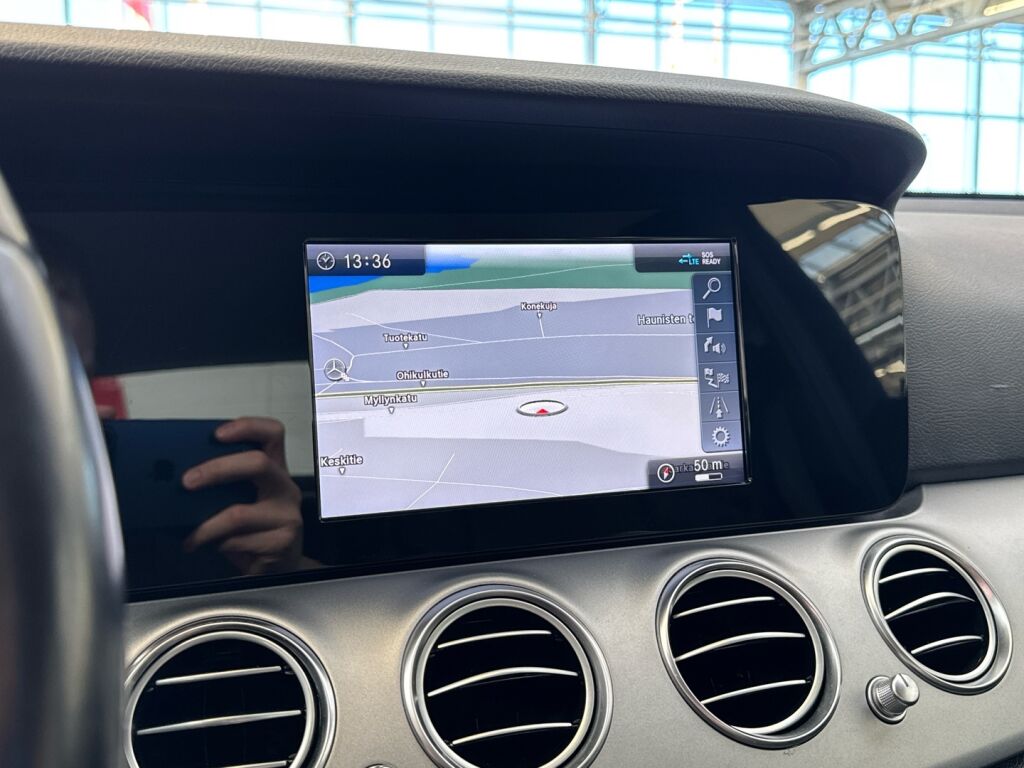 Mercedes-Benz E 2019 Musta