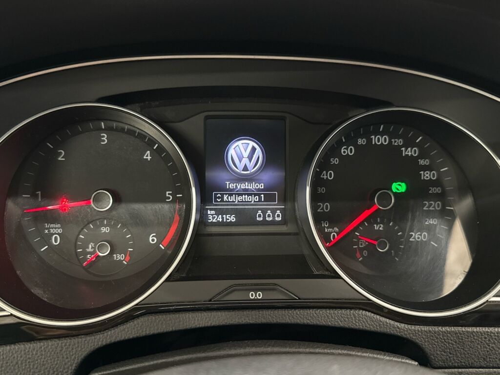 Volkswagen Passat 2015 Valkoinen