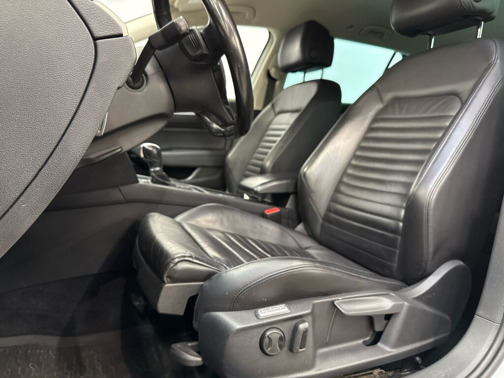 Volkswagen Passat 2015 Valkoinen