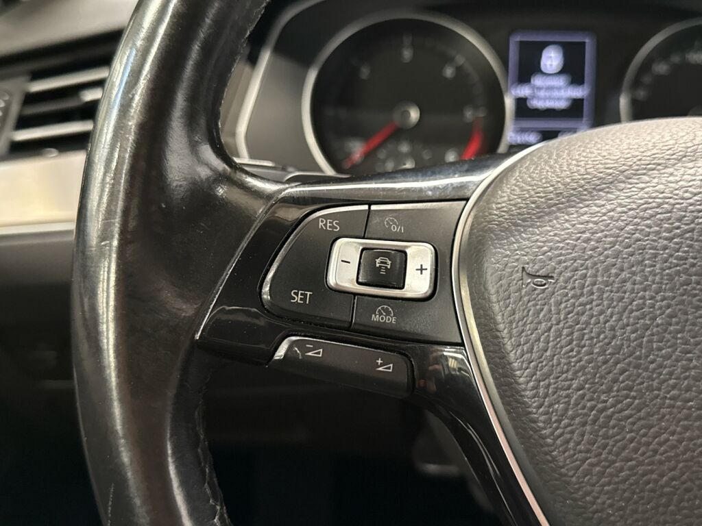 Volkswagen Passat 2015 Valkoinen