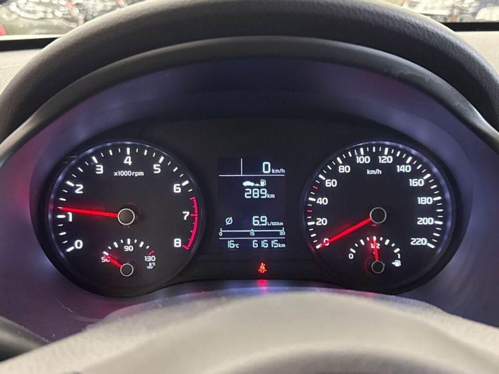 Kia Stonic 2020 Valkoinen