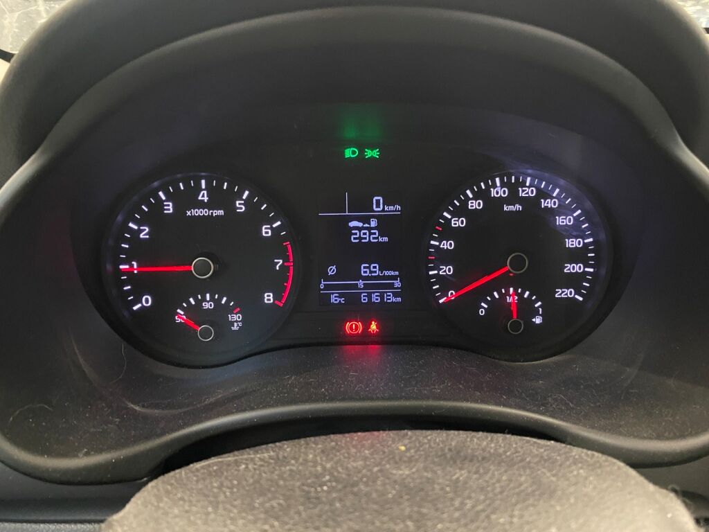 Kia Stonic 2020 Valkoinen