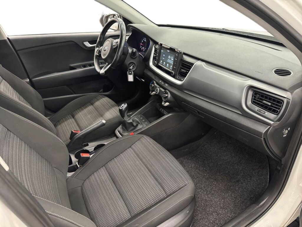 Kia Stonic 2020 Valkoinen