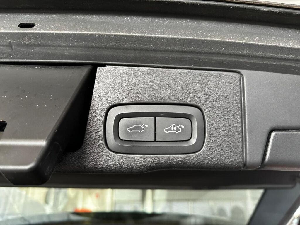 Volvo XC60 2020 Harmaa