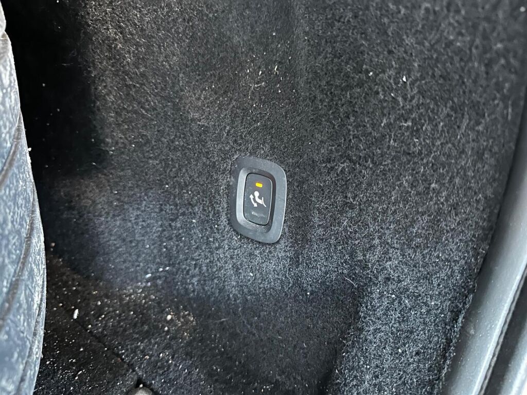 Volvo XC60 2020 Harmaa