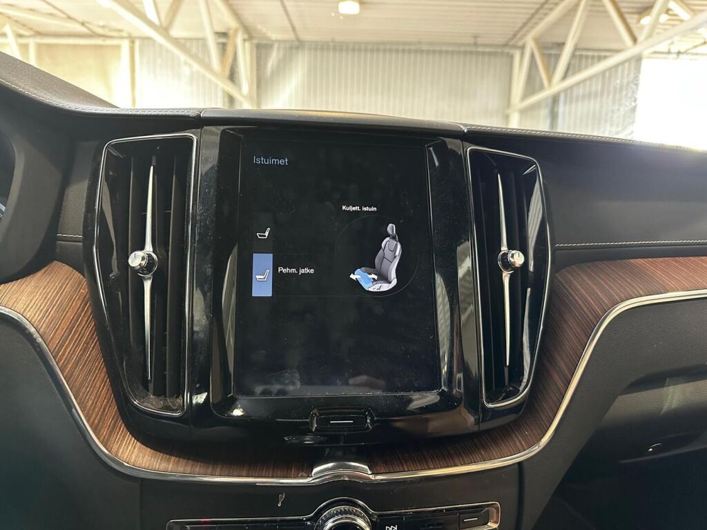 Volvo XC60 2020 Harmaa