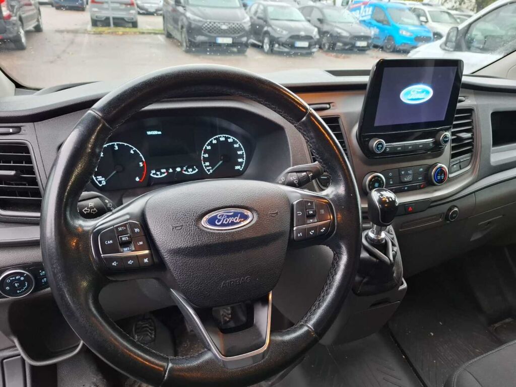 Ford Transit Custom 2019 Musta