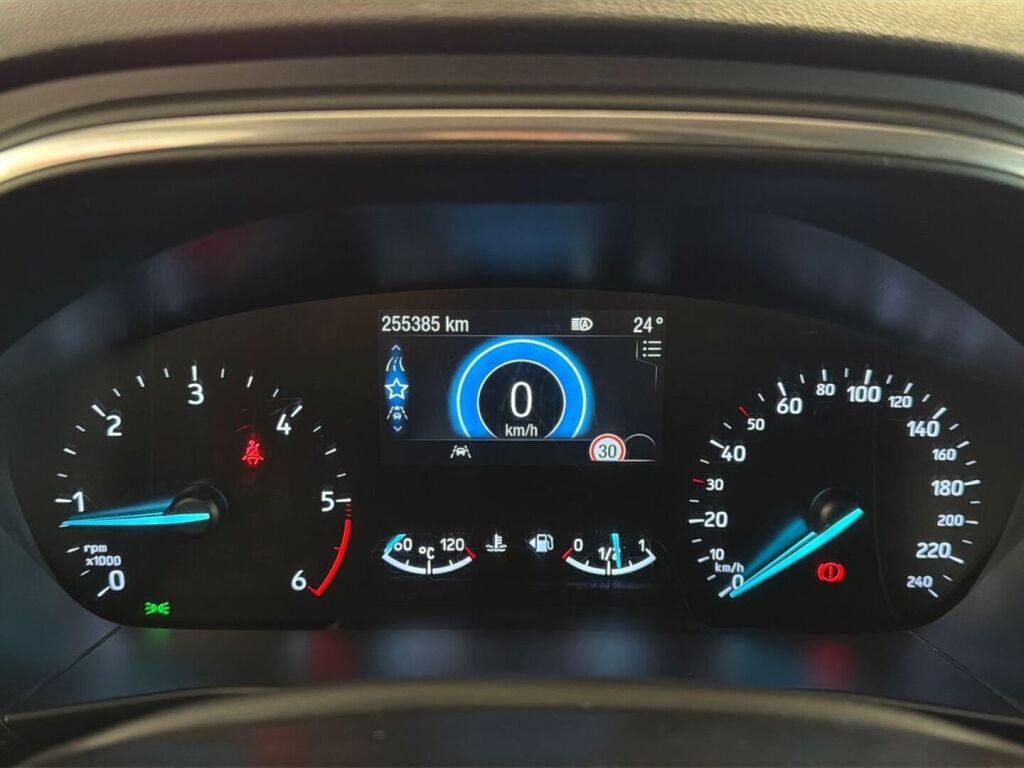 Ford Focus 2019 Harmaa