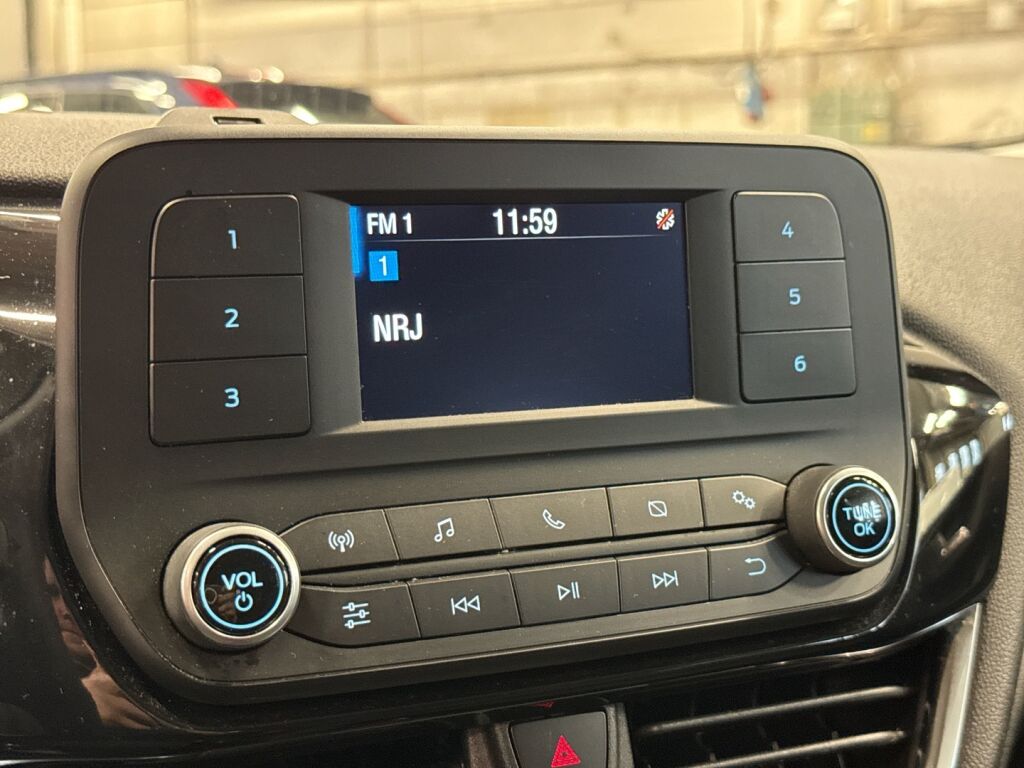 Ford Fiesta Van 2019 Valkoinen