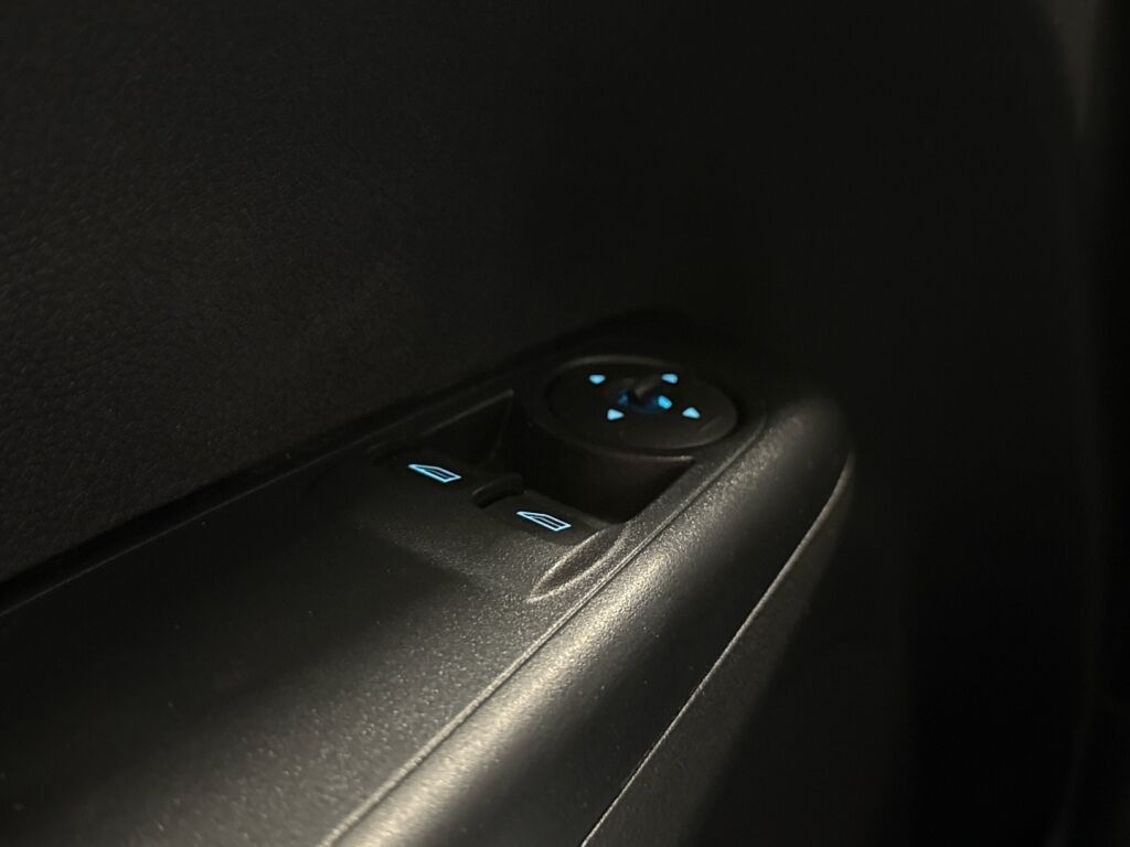 Ford Transit Courier 2019 Valkoinen