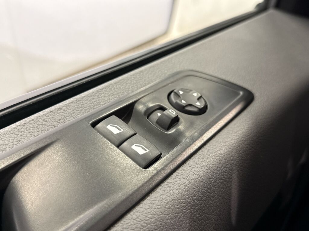 Peugeot Expert 2020 Valkoinen