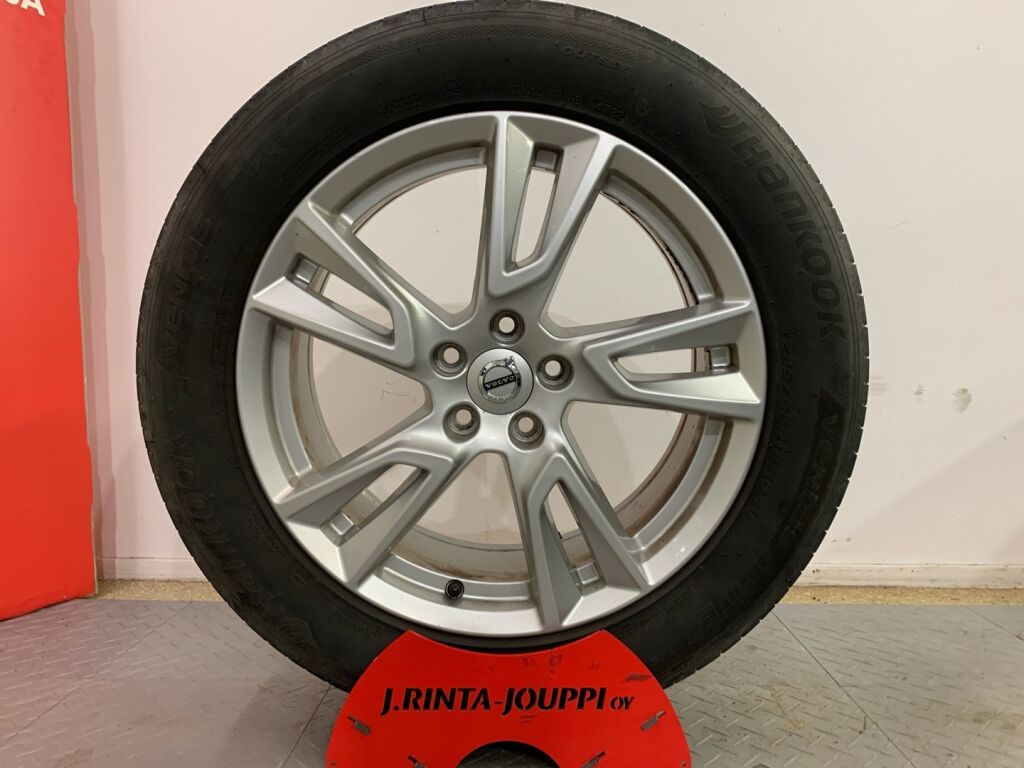 Volvo V90 Cross Country 2019 Harmaa