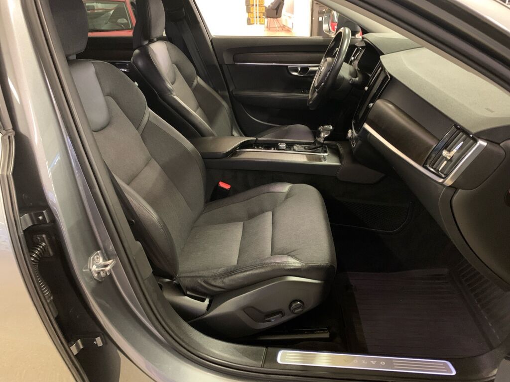 Volvo V90 Cross Country 2019 Harmaa