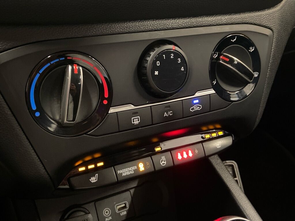 Hyundai i20 Hatchback 2019 Valkoinen