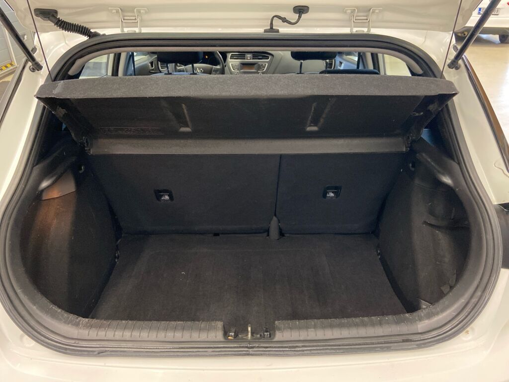 Hyundai i20 Hatchback 2019 Valkoinen