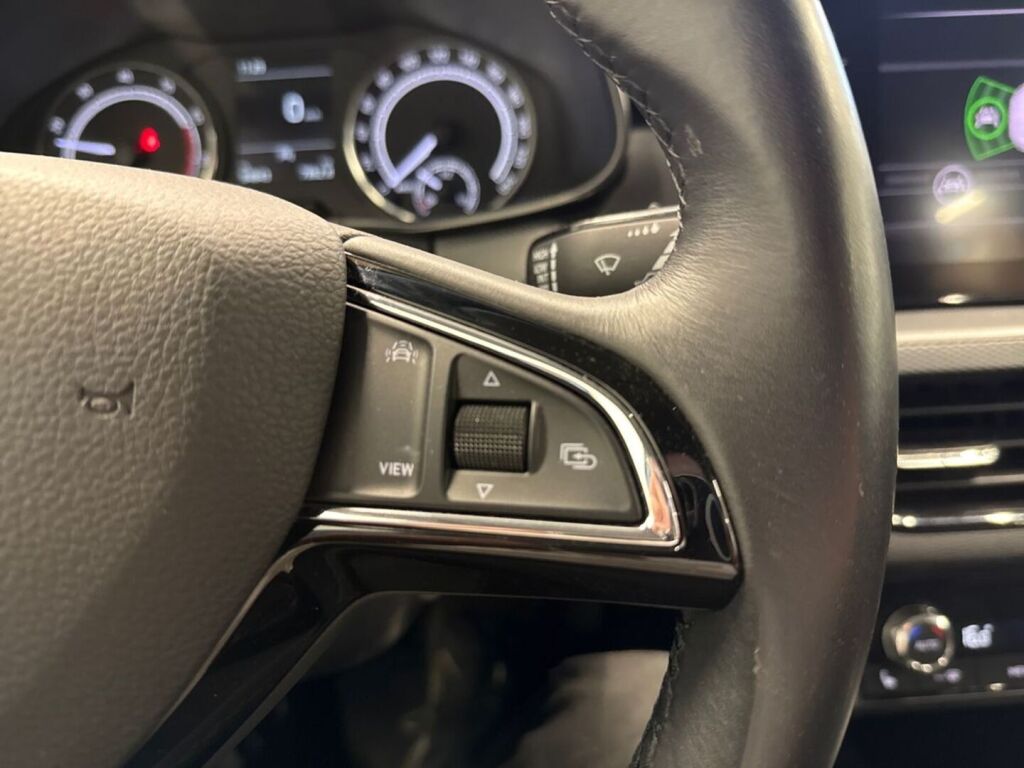 Skoda Scala 2020 Valkoinen