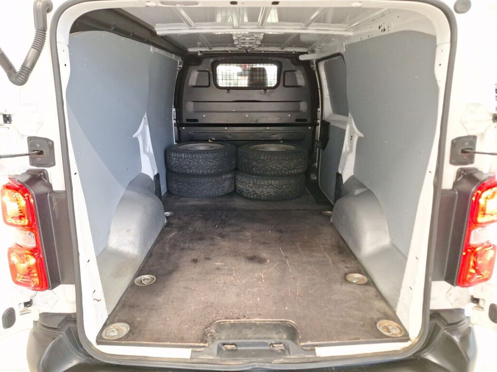 Citroen Jumpy 2019 Valkoinen