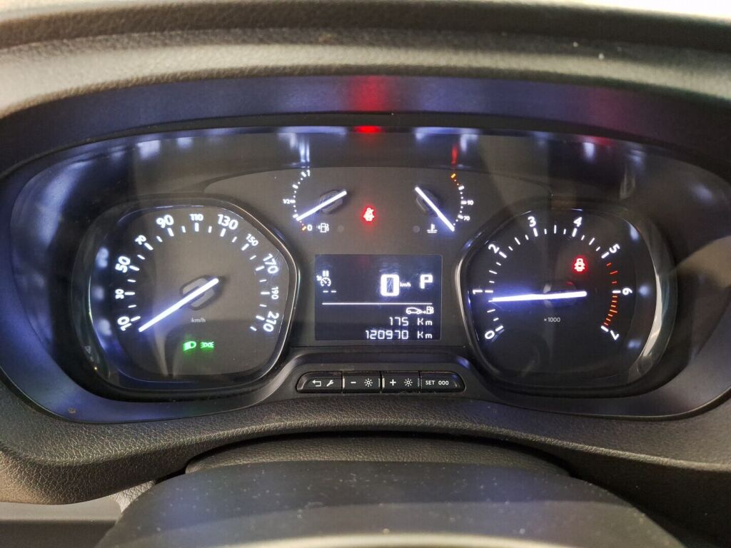 Citroen Jumpy 2019 Valkoinen