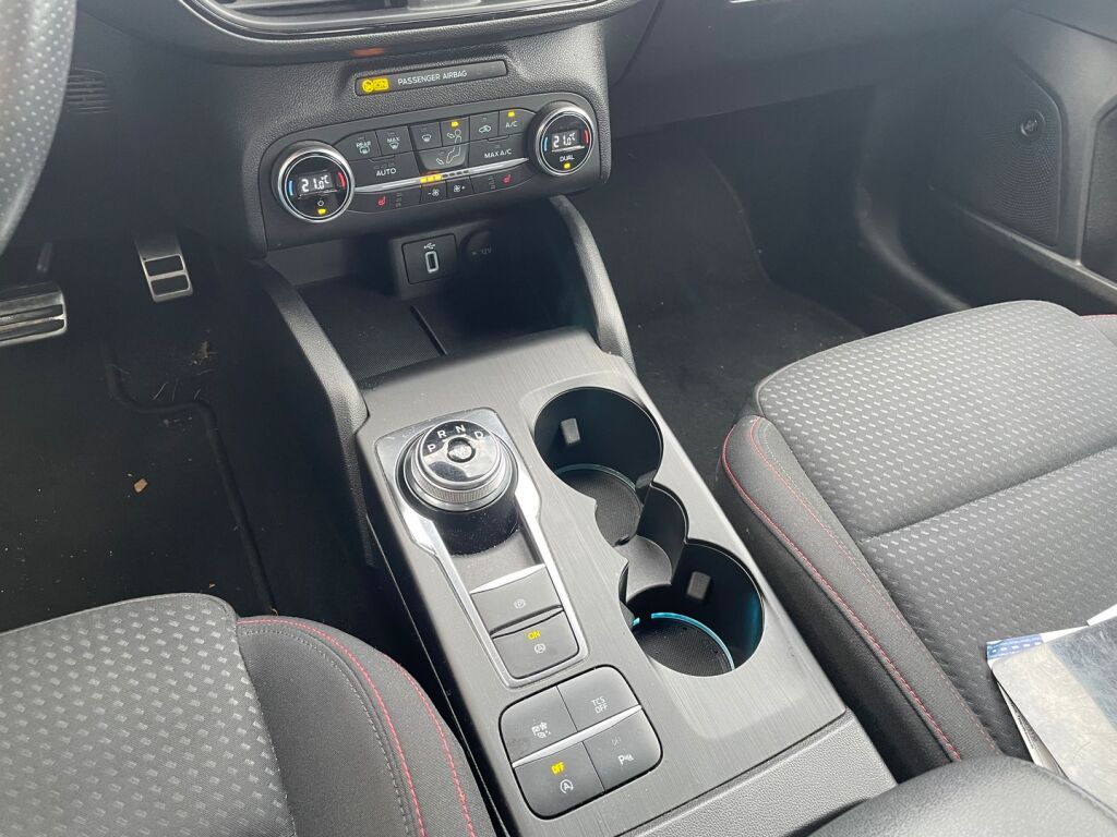 Ford Focus 2020 Sininen