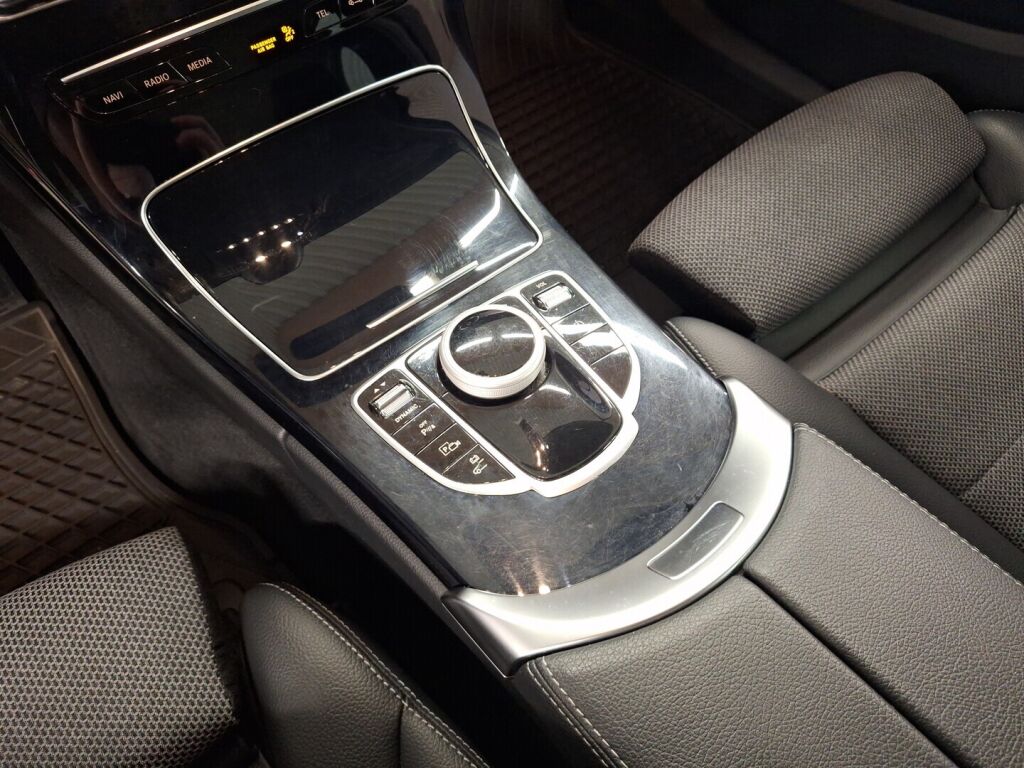 Mercedes-Benz C 2020 Hopea