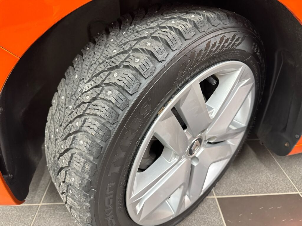 Renault Clio 2021 Oranssi