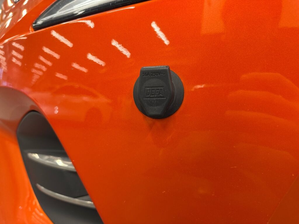 Renault Clio 2021 Oranssi