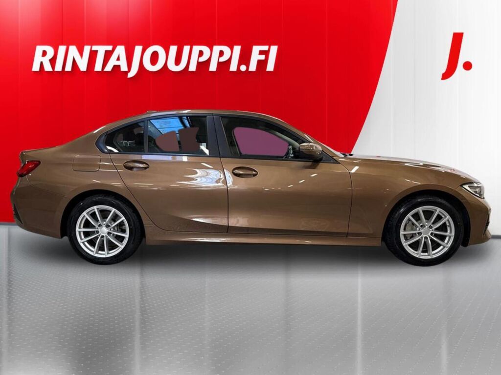 BMW 330 2019 Ruskea (beige)