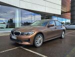 BMW 330 2019 Ruskea (beige)