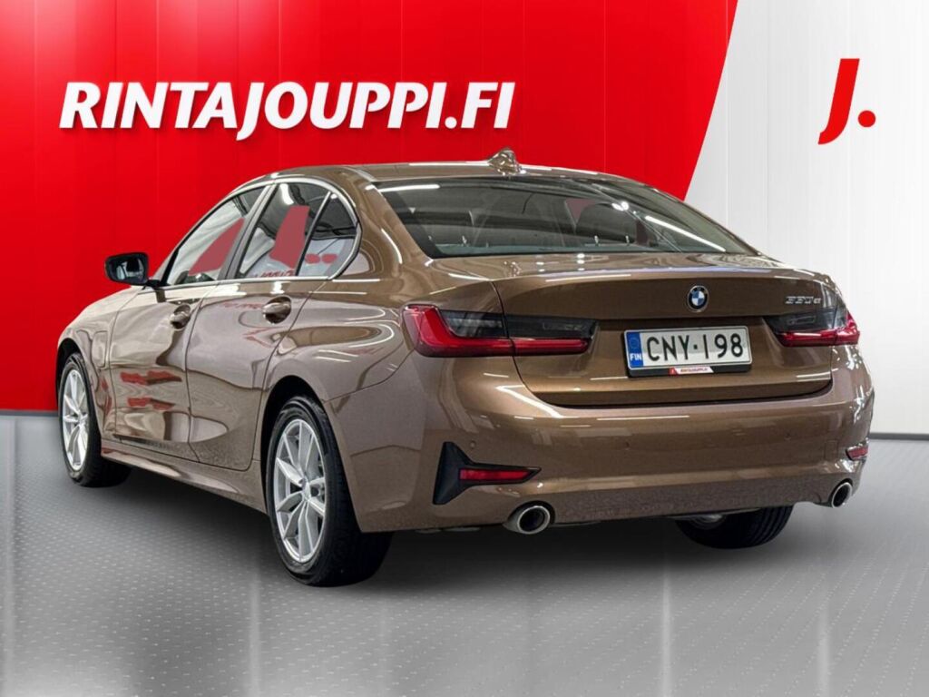 BMW 330 2019 Ruskea (beige)