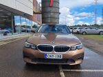 BMW 330 2019 Ruskea (beige)