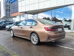 BMW 330 2019 Ruskea (beige)