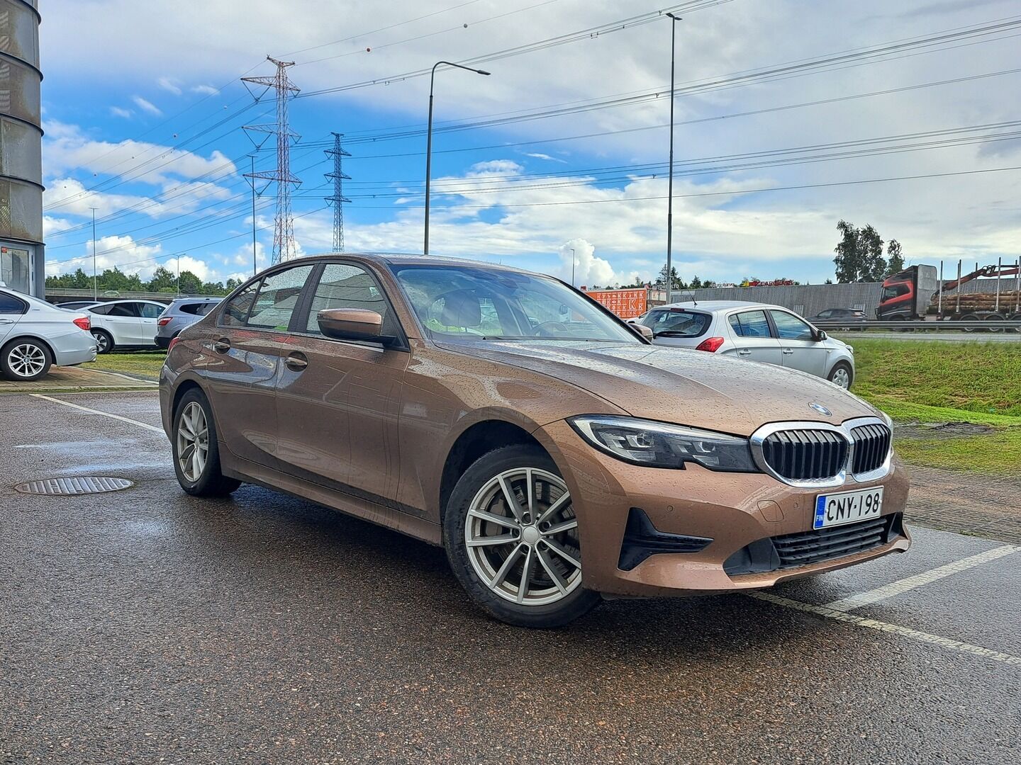 BMW 330