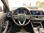 BMW 330 2019 Ruskea (beige)