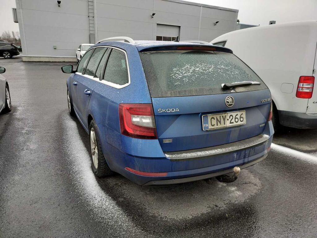 Skoda Octavia 2019 Sininen