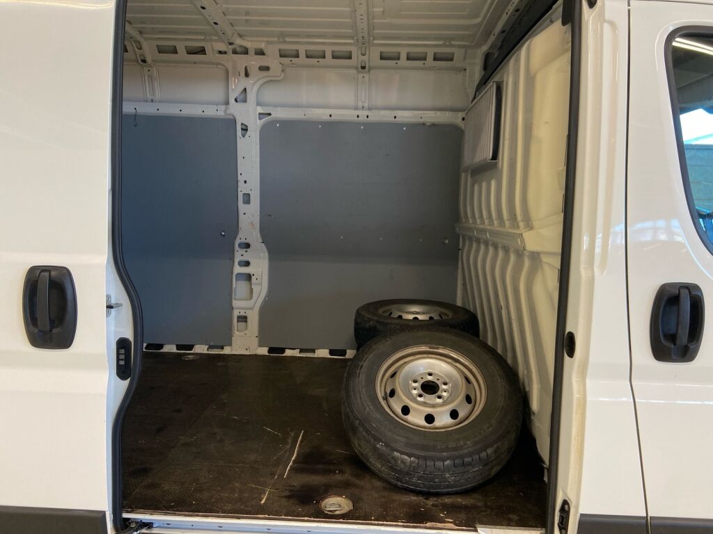 Peugeot Boxer 2020 Valkoinen