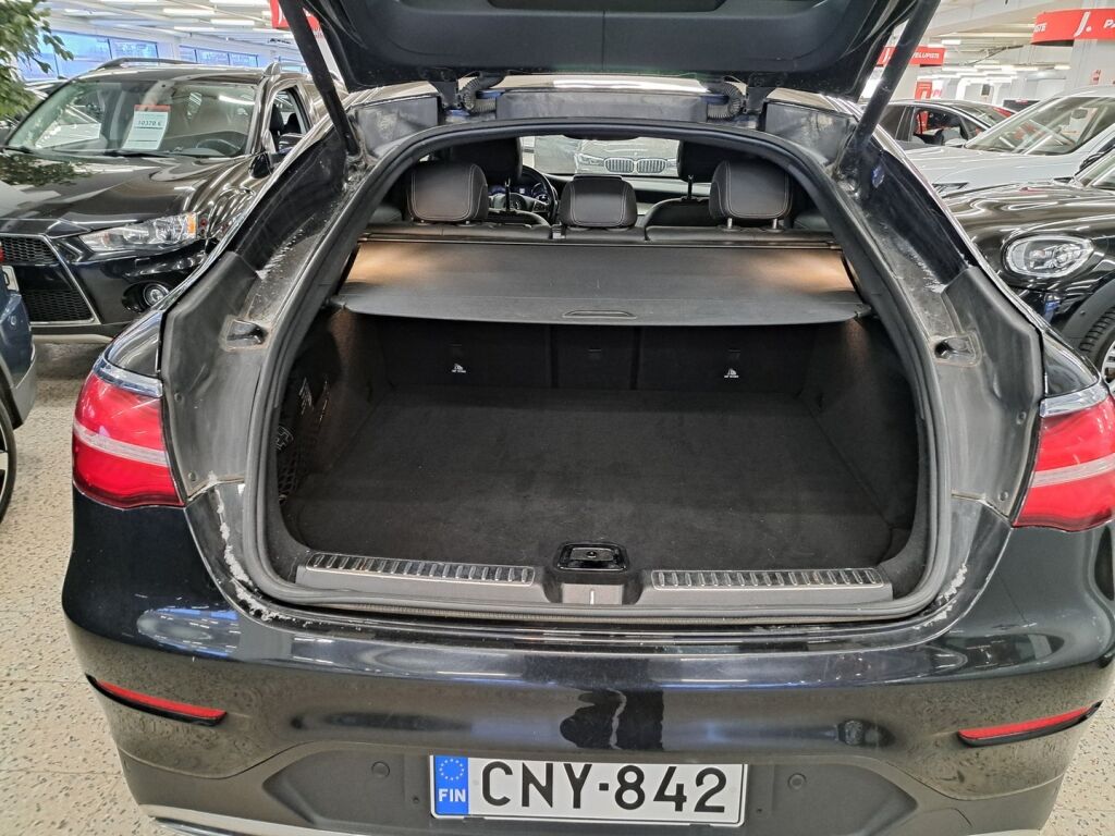 Mercedes-Benz GLC 2019 Musta