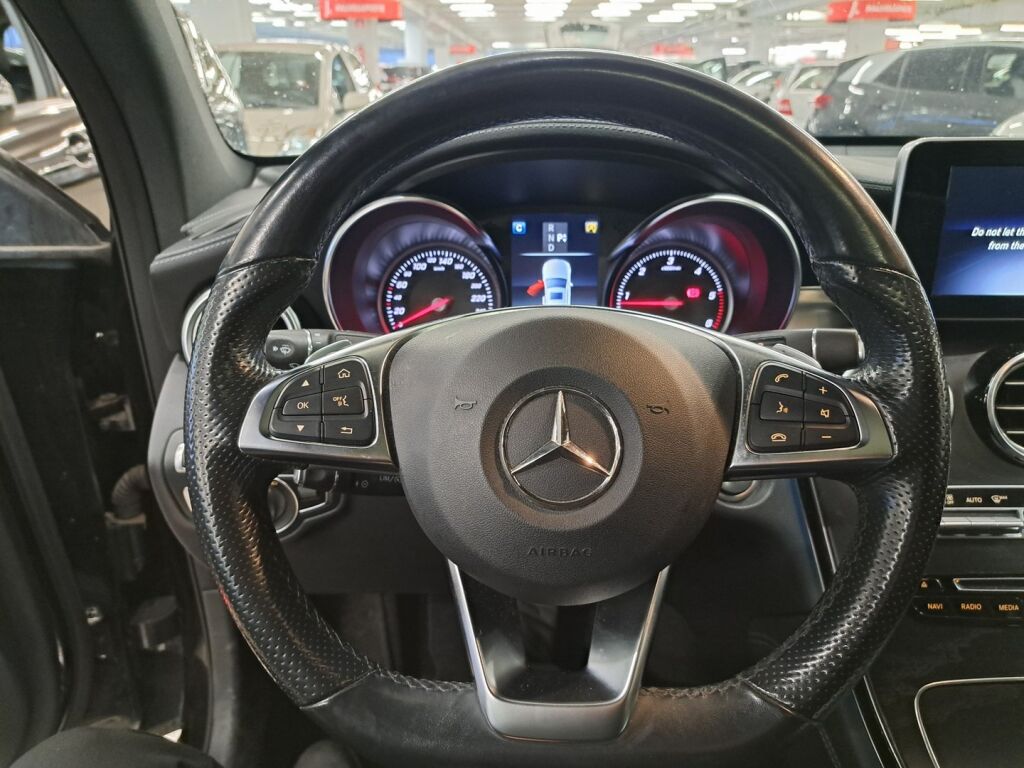 Mercedes-Benz GLC 2019 Musta