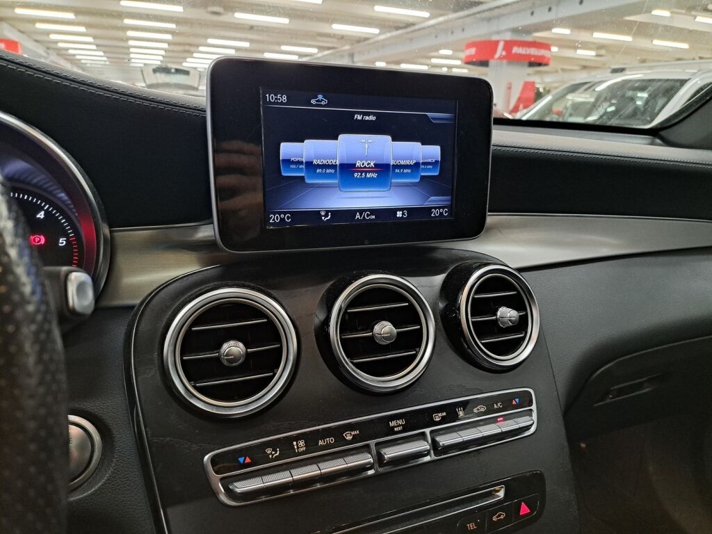 Mercedes-Benz GLC 2019 Musta