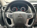 Mitsubishi L200 2020 Oranssi