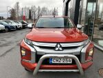 Mitsubishi L200 2020 Oranssi